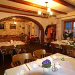 Gasthof Zur Post Inn